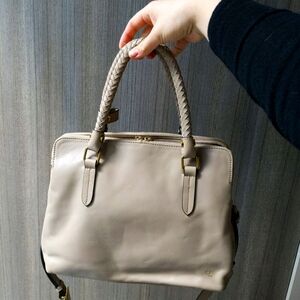 Gorgeous everyday handbag